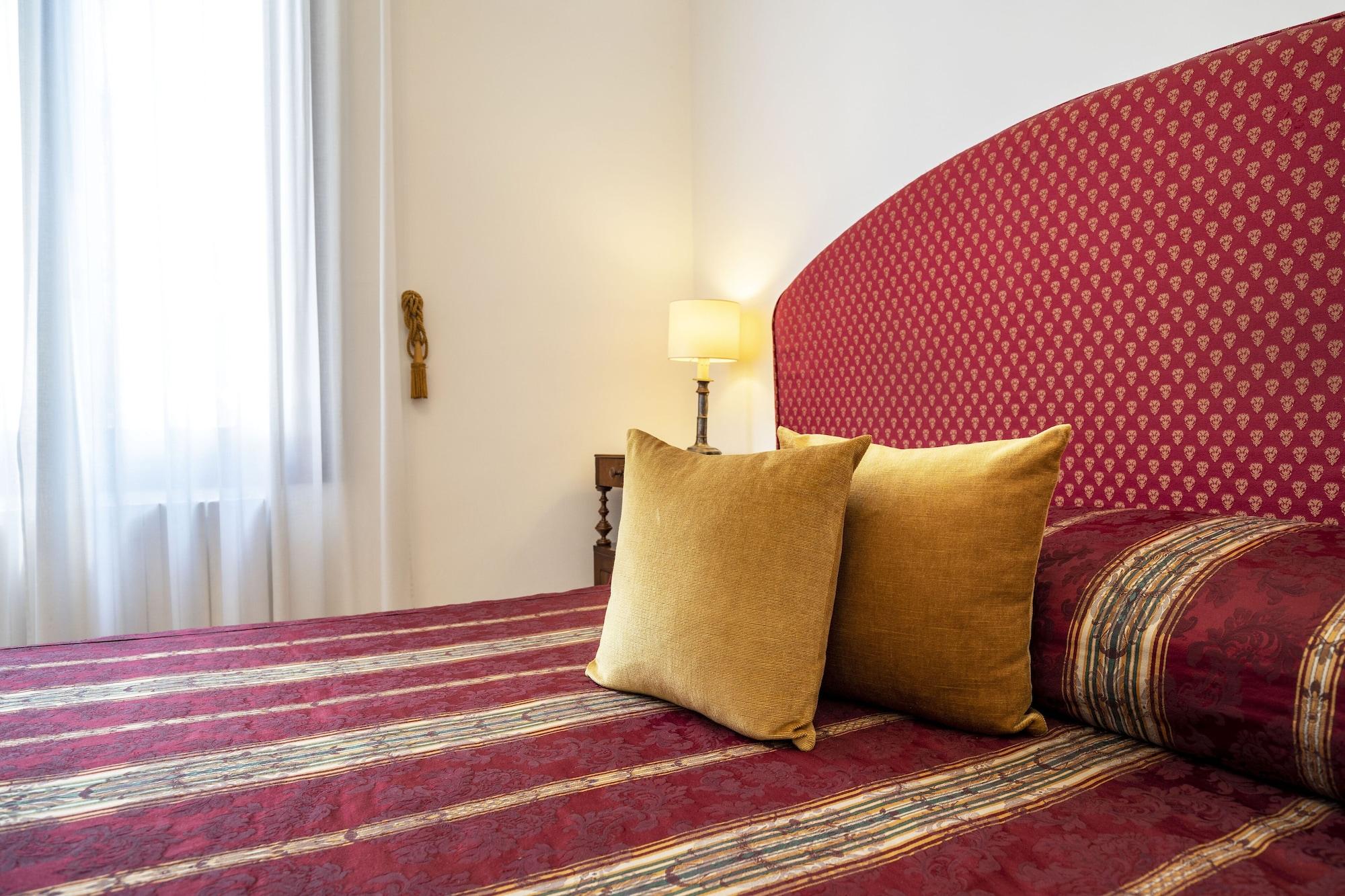 Palazzo Schiavoni Residenza D'epoca & Suite-apartments Pensjonat Wenecja