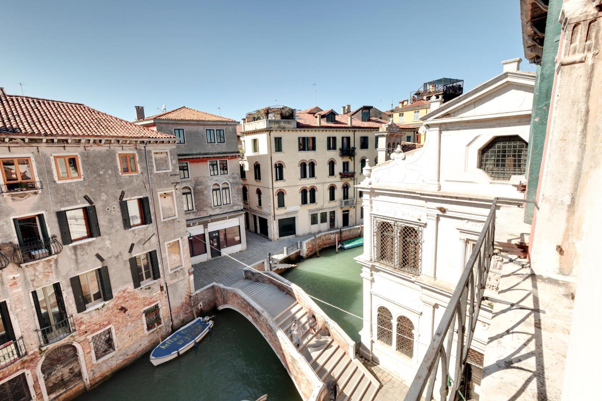 Pensjonat Palazzo Schiavoni Residenza D'epoca & Suite-apartments 3*
