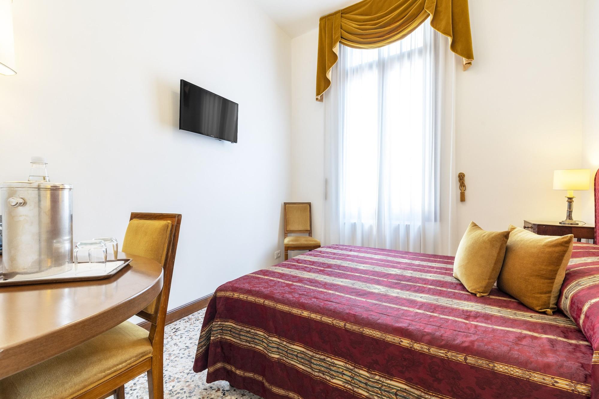 Palazzo Schiavoni Residenza D'epoca & Suite-apartments Pensión Venecia