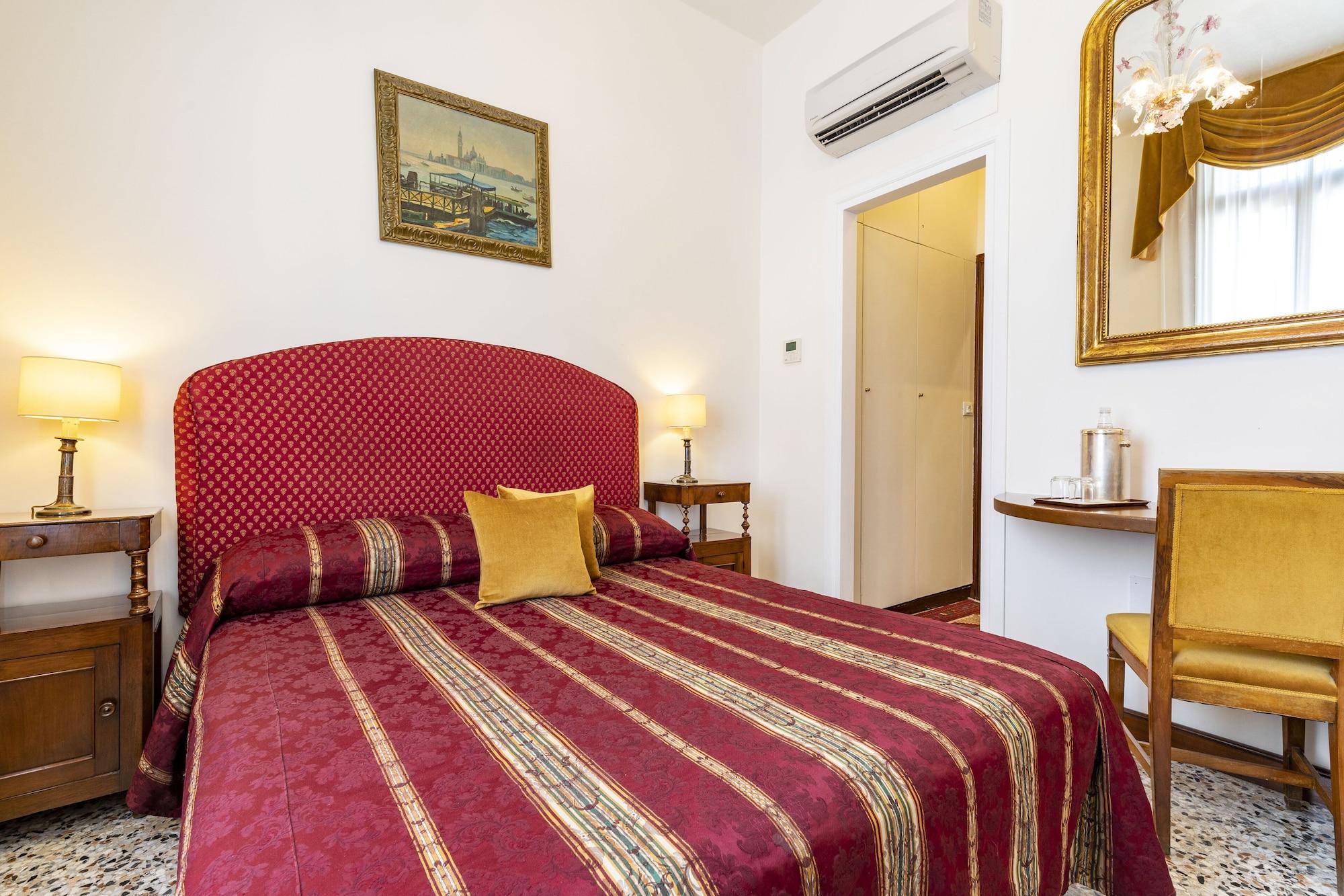 Pensión Palazzo Schiavoni Residenza D'epoca & Suite-apartments 3*