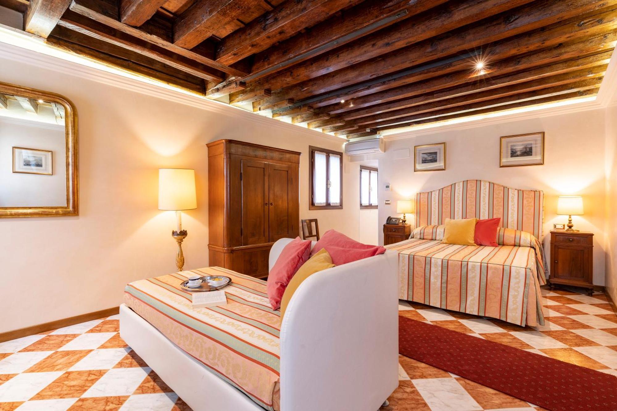 Pensión Palazzo Schiavoni Residenza D'epoca & Suite-apartments