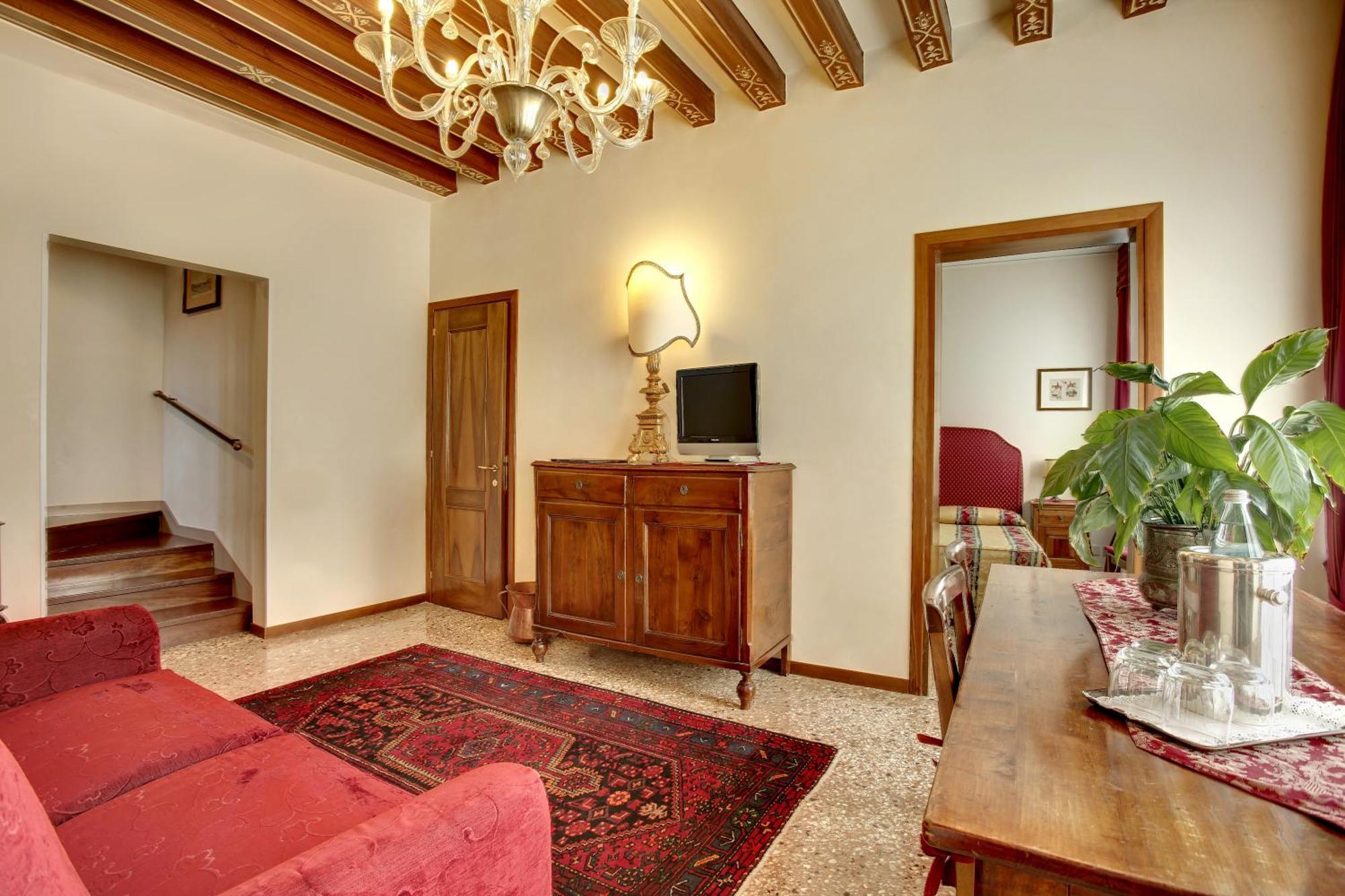Palazzo Schiavoni Residenza D'epoca & Suite-apartments Pensión Venecia