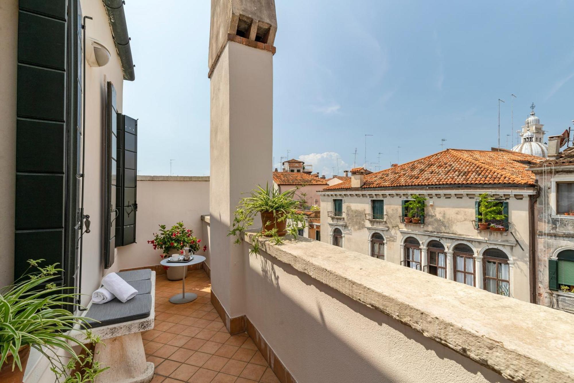 Palazzo Schiavoni Residenza D'epoca & Suite-apartments Pensión